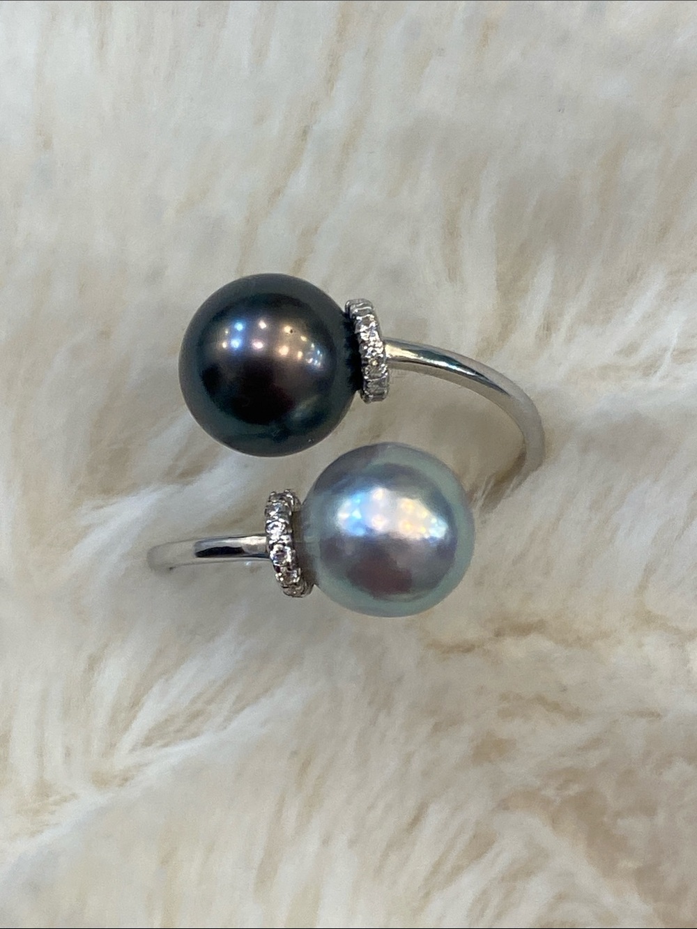 Black Gray Pearl Ring